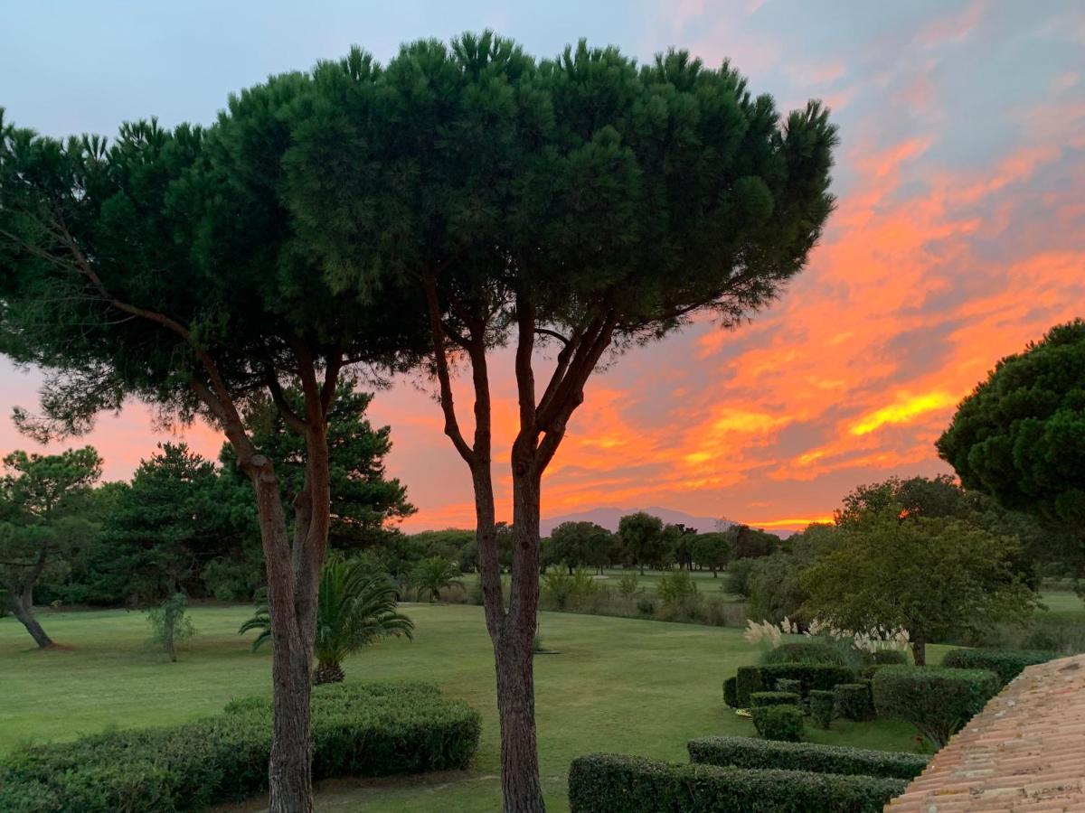 L' Appart Du Golf Saint-Cyprien  Exterior photo